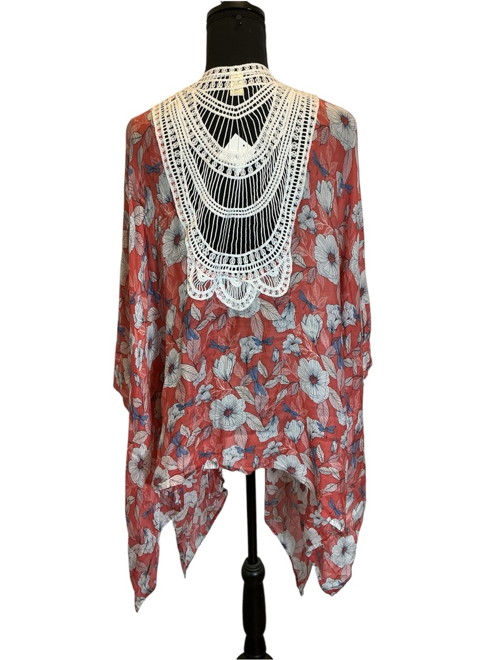Cato Red Floral Kimono Cover Up One Size Crochet Back Boho Asymmetrical - Picture 5 of 9